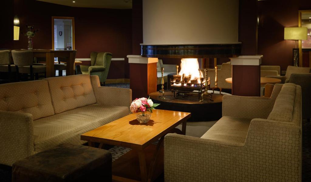 Delta Hotels By Marriott Warwick ウォリック エクステリア 写真