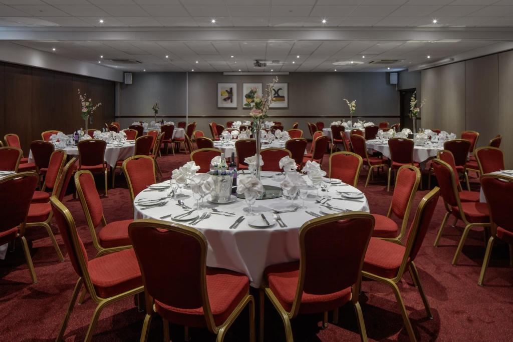Delta Hotels By Marriott Warwick ウォリック エクステリア 写真