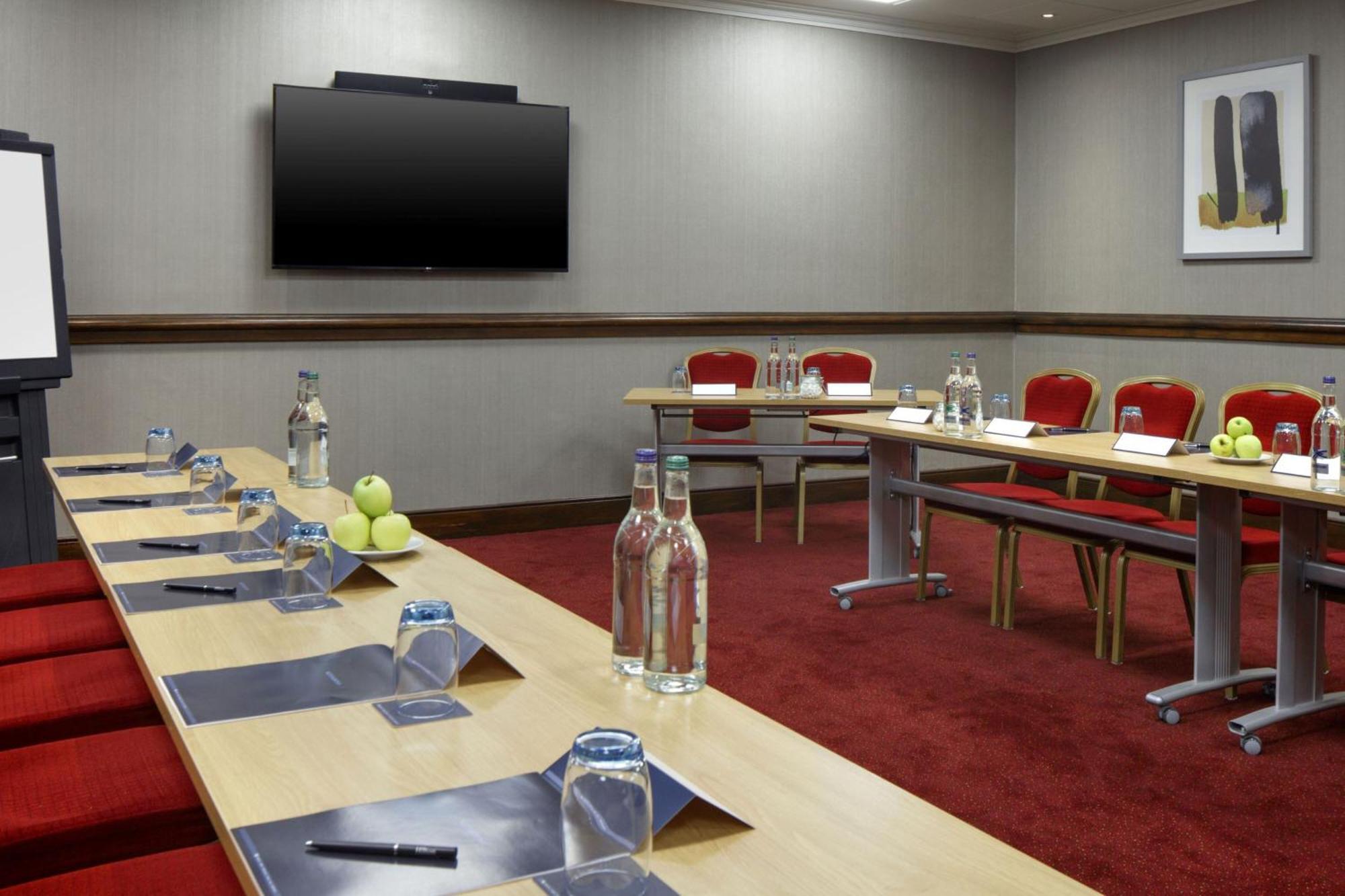 Delta Hotels By Marriott Warwick ウォリック エクステリア 写真